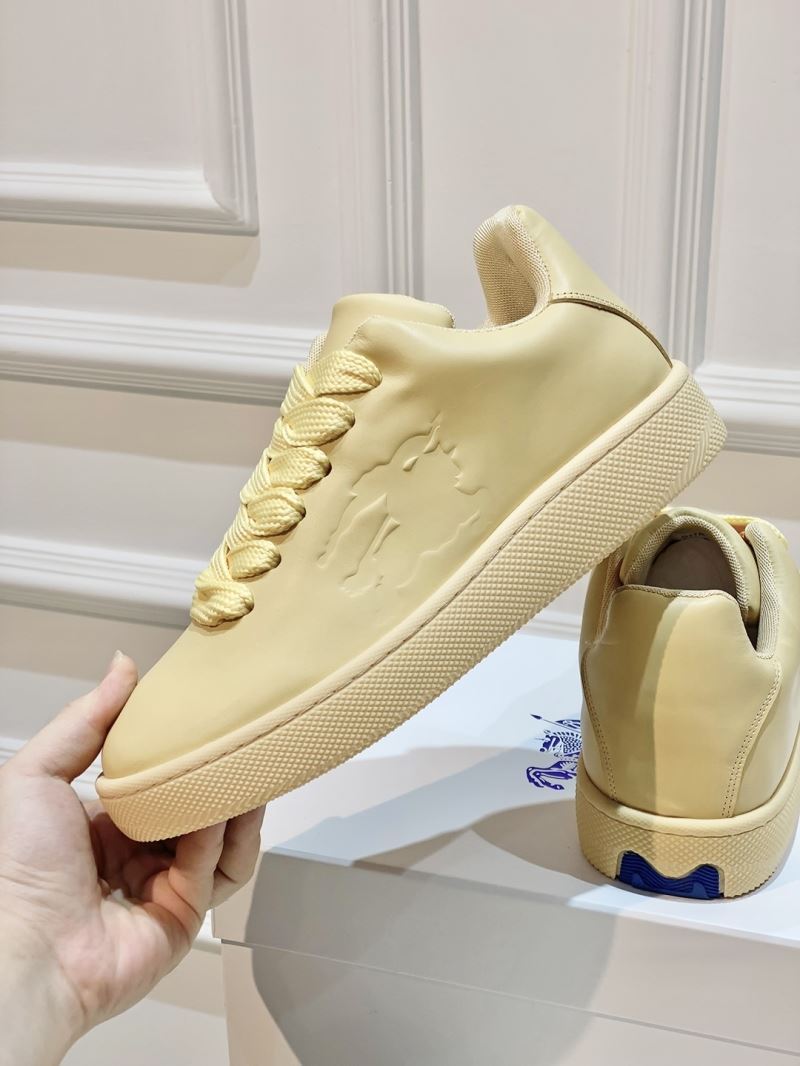 Burberry Low Shoes